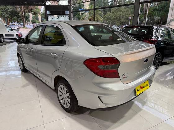 FORD KA 1.5 TI-VCT FLEX SE SEDAN MANUAL